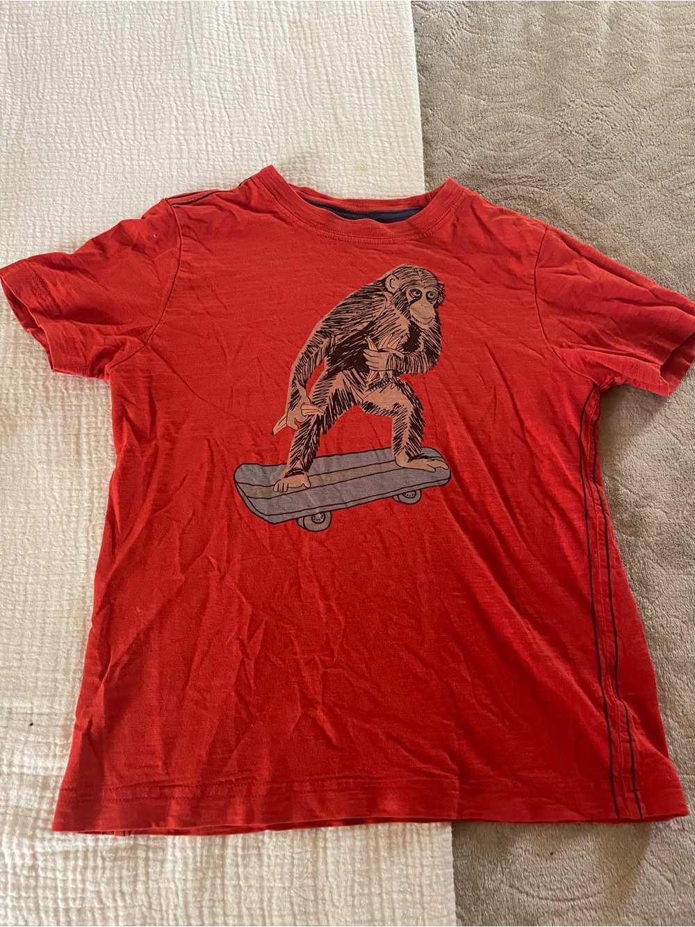 Hanna Andersson Red Crewneck T-Shirt with Navy Trim